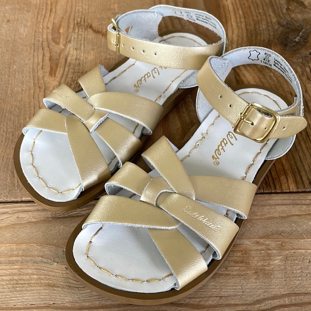 Salt Water sandals - gold